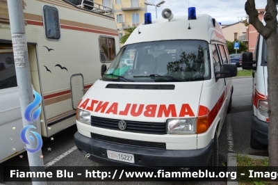 Volkswagen Transporter T4
Croce Rossa Italiana
Comitato Locale di Rosignano
Allestita Bollanti
CRI 15227
Parole chiave: Volkswagen Transporter_T4 CRi15227 Ambulanza