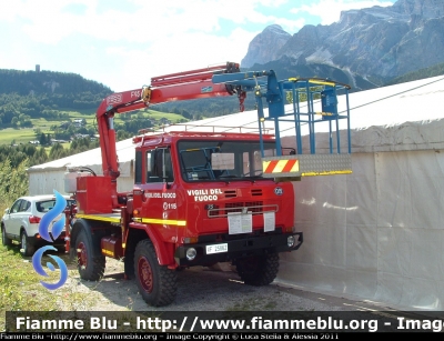 Iveco OM 75P
Vigili del Fuoco
Comando Provinciale di Belluno
VF 25862
Parole chiave: Iveco OM 75P VF25862 Raduno_Nazionale_VVF_2010