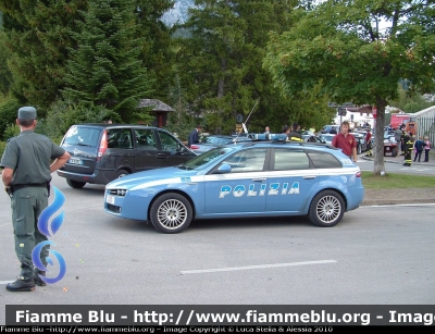 Alfa Romeo 159 Sportwagon Q4
Polizia di Stato
Polstrada
Parole chiave: Alfa-Romeo 159_Sportwagon_Q4 Raduno_Nazionale_VVF_2010