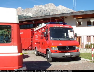 Mercedes-Benz Vario 814D
Vigili del Fuoco
VF 23813
Parole chiave: Mercedes-Benz Vario_814D VF23813 Raduno_Nazionale_VVF_2010