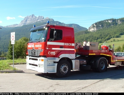 Mercedes-Benz Axor 1843 I serie
Vigili del Fuoco
Comando provinciale di Genova
VF 23194
Parole chiave: Mercedes-Benz Axor_1843_Iserie VF23194 Raduno_Nazionale_VVF_2010