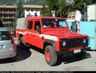 Land Rover Defender 130
Vigili del Fuoco
VF 19907
Parole chiave: Land-Rover Defender_130 VF19907 Raduno_Nazionale_VVF_2010