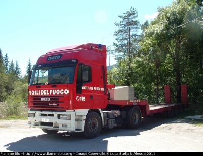 Iveco EuroStar 440E47
Vigili del Fuoco
Comando Provinciale di Savona
VF 21991
Parole chiave: Iveco EuroStar_440E47 VF21991 Raduno_Nazionale_VVF_2010