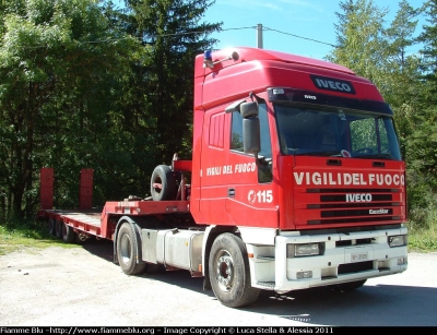 Iveco EuroStar 440E47
Vigili del Fuoco
Comando Provinciale di Savona
VF 21991
Parole chiave: Iveco EuroStar_440E47 VF21991 Raduno_Nazionale_VVF_2010