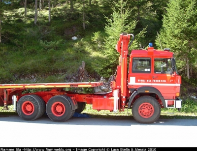 Iveco 330-35
Vigili del Fuoco
Comando Provinciale di Pordenone
VF 15557
Parole chiave: Iveco 330-35 VF15557 Raduno_Nazionale_VVF_2010