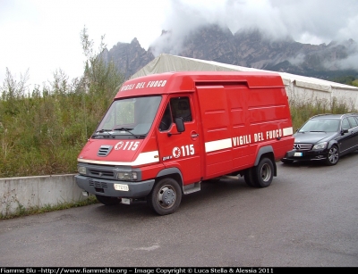 Renault B120
Vigili del Fuoco
VF 19168
Parole chiave: Renault B120 VF19168 Raduno_Nazionale_VVF_2010