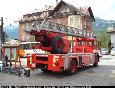 Fiat 684N
Vigili del Fuoco
Distaccamento Permanente di Cortina d'Ampezzo (BL)
VF 10050
Parole chiave: Fiat 684N VF10050 Raduno_Nazionale_VVF_2010