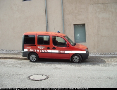 Fiat Doblò I serie
Vigili del Fuoco
Comando Provinciale di Firenze
Centro Documentazione Video
VF 22168
Parole chiave: Fiat Doblò_Iserie VF22168 Raduno_Nazionale_VVF_2010