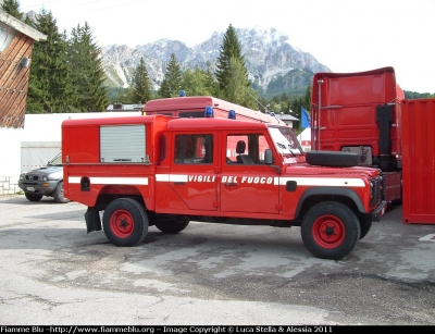 Land Rover Defeder 130
Vigili del Fuoco
Comando Provinciale di Pisa
Colonna Mobile Internazionale
VF 18405

Parole chiave: Land-Rover Defender_130 VF18405 Raduno_Nazionale_VVF_2010