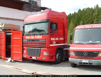 Daf 95XF 480
Vigili del Fuoco
Comando Provinciale di Firenze
VF 25340
Parole chiave: Daf 95XF_480 VF25340 Raduno_Nazionale_VVF_2010