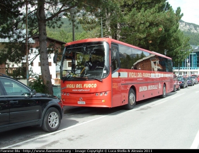 Irisbus Dallavia Tiziano
Vigili del Fuoco
Autobus della Banda Musicale del Corpo Nazionale
VF 23488

Parole chiave: Irisbus Dallavia Tiziano VF23488 Raduno_Nazionale_VVF_2010