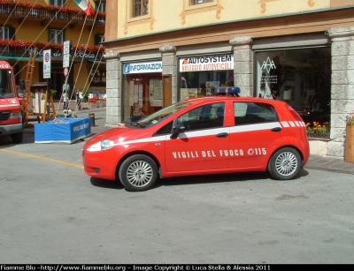 Fiat Grande Punto
Vigili del Fuoco
Parole chiave: Fiat Grande_Punto Raduno_Nazionale_VVF_2010