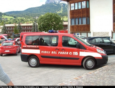 Fiat Scudo IV serie
Vigili del Fuoco
VF25561
Parole chiave: Fiat Scudo_IVserie VF25561 Raduno_Nazionale_VVF_2010