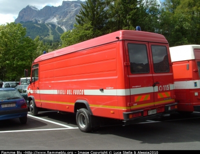 Mercedes-Benz Vario 612D
Vigili del Fuoco
Mezzo unico allestito ARIS
VF 20695
Parole chiave: Mercedes-Benz Vario_612D VF20695 Raduno_Nazionale_VVF_2010