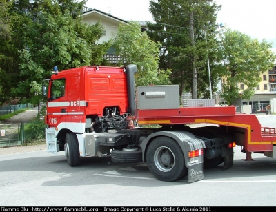 Mercedes-Benz Axor 1843 I serie
Vigili del Fuoco
Comando provinciale di Genova
VF 23194

Parole chiave: Mercedes-Benz Axor_1843_Iserie VF23194 Raduno_Nazionale_VVF_2010