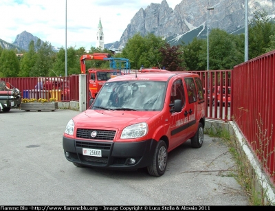 Fiat Doblò II serie
Vigili del Fuoco
VF 25668
Parole chiave: Fiat Doblò_IIserie VF25668 Raduno_Nazionale_VVF_2010