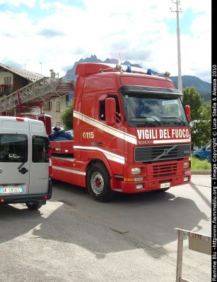 Volvo FH16 520 I Serie
Vigili del Fuoco
Comando Provinciale di Roma
Gruppo Operativo Speciale
VF 23050
Parole chiave: Volvo FH16_520_Iserie VF23050 CTC VFr2984 Raduno_Nazionale_VVF_2010