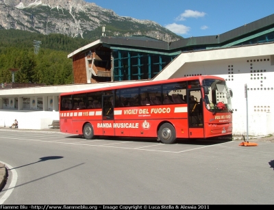 Irisbus Dallavia Tiziano
Vigili del Fuoco
Autobus della Banda Musicale del Corpo Nazionale
VF 23488
Parole chiave: Irisbus Dallavia Tiziano VF23488 Raduno_Nazionale_VVF_2010