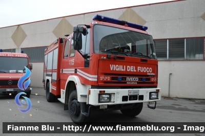 Iveco EuroFire 140E28 4x4 I serie
Vigili del Fuoco
Comando Provinciale di Brescia
AutoPompaSerbatoio allestimento Iveco-Magirus
VF 22692
Parole chiave: Iveco EuroFire_140E28_4x4_Iserie VF22692 Reas_2013