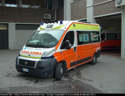 Fiat Ducato X250
118 Romagna Soccorso
Azienda USL Rimini
"BRAVO 27"
Ambulanza Allestita Aricar

*Si ringrazia il personale per la disponibilità e la collaborazione*
Parole chiave: Fiat Ducato_X250 Ambulanza 118_Rimini