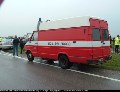 Iveco Daily I Serie
Vigili del Fuoco
Comando Provinciale di Ferrara
fino al 2009 in uso come carro aria, oggi in forza al distaccamento volontario di Copparo
VF 15849
Parole chiave: Iveco Daily_ISerie VF15849