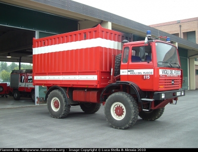 Man-Meccanica F99 4x4
Vigili del Fuoco
Comando Provinciale di Ferrara
Carro Puntelli
VF 17246
Parole chiave: Man-Meccanica F99_4x4 VF17246