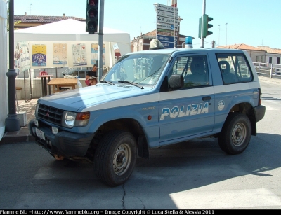 Mitsubishi Pajero Swb II serie
Polizia di Stato
POLIZIA E8580
Parole chiave: Mitsubishi Pajero_Swb_IIserie PoliziaE8580