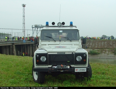 Land Rover Defender 130
Vigili del Fuoco
VF 21982
Parole chiave: Land-Rover Defender_130 VF21982 Po_2005