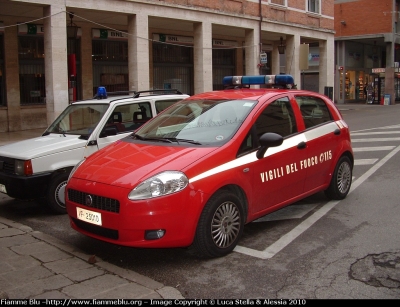 Fiat Grande Punto
Vigili del Fuoco 
Comando Provinciale di Ferrara
VF 25010
Santa Barbara 2010 Ferrara
Parole chiave: Fiat Grande_Punto VF25010 Santa_Barbara_2010