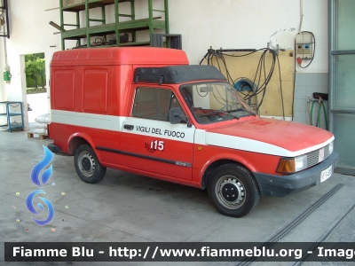 Fiat Fiorino I serie
Vigili del Fuoco
Comando Provinciale di Ferrara
Distaccamento Permante di Portomaggiore
 VF 14988
Parole chiave: Fiat Fiorino_Iserie VF14988