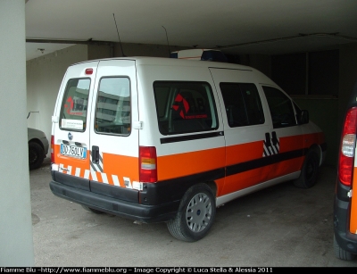 Fiat Scudo III Serie
118 Romagna Soccorso
Azienda USL Rimini
Automedica "MIKE 04"

*Si ringrazia il personale per la disponibilità e la collaborazione*
Parole chiave: Fiat Scudo_IIISerie Automedica 118_Rimini