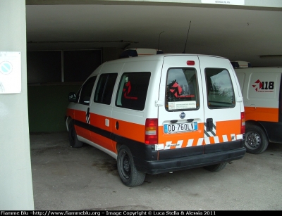 Fiat Scudo III Serie
118 Romagna Soccorso
Azienda USL Rimini
Automedica "MIKE 04"

*Si ringrazia il personale per la disponibilità e la collaborazione*
Parole chiave: Fiat Scudo_IIISerie Automedica 118_Rimini