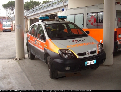 Renault Scénic RX4
118 Romagna Soccorso
Azienda USL Rimini
 "MIKE 2"
Automedica Allestita MAF

*Si ringrazia il personale per la disponibilità e la collaborazione*
Parole chiave: Renault Scenic_RX4 Automedica 118_Rimini