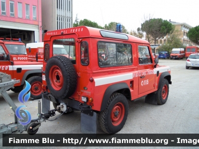 Land Rover Defender 90
Vigili del Fuoco
Comando Provinciale di Ravenna
VF 19550
Santa Barbara 2012 Ravenna
Parole chiave: Land-Rover Defender_90 VF19550 Santa_Barbara_VVF_2012