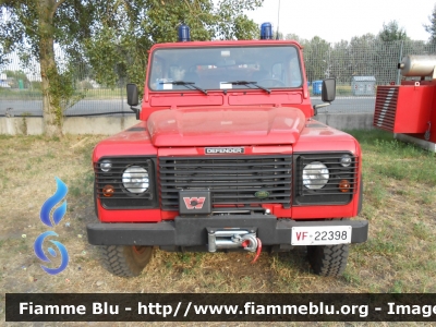 Land Rover Defender 90
Vigili del Fuoco
Colonna Mobile Regione Veneto
Unità approvigionamento carburante allestimento Ama
VF 22398
Parole chiave: Land-Rover Defender_90 VF22398