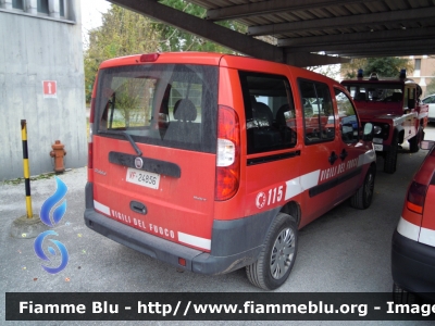 Fiat Doblò II serie
Vigili del Fuoco
 Comando Provinciale di Ravenna
 VF 24856
 Santa Barbara 2012 Ravenna
Parole chiave: Fiat Doblò_IIserie VF24856 Santa_Barbara_VVF_2012