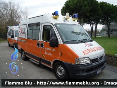 Fiat Ducato III serie
118 Provincia di Ravenna
Azienda USL di Ravenna
Allestita MAF
Ambulanza "RA 6"
*si ringrazia tutto il personale per la collaborazione* 
Parole chiave: Fiat Ducato_IIIserie Ambulanza Santa_BArbara_2012