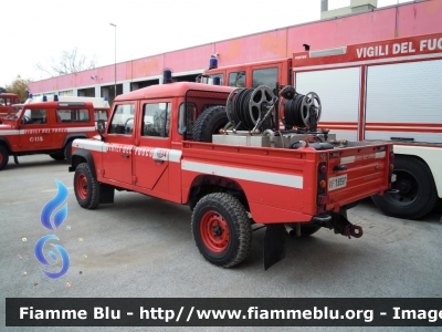 Land Rover Defender 130
Vigili del Fuoco
 Comando Provinciale di Ravenna
 VF 18397
 Santa Barbara 2012 Ravenna
Parole chiave: Land-Rover Defender_130 VF18397 Santa_Barbara_VVF_2012