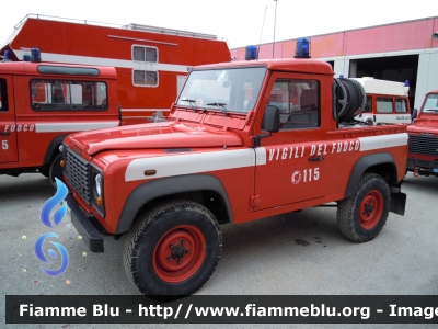 Land Rover Defender 90
Vigili del Fuoco
 Comando Provinciale di Ravenna
Allestimento BAI
 VF 23871
 Santa Barbara 2012 Ravenna
Parole chiave: Land-Rover Defender_90 VF23871 Santa_Barbara_VVF_2012