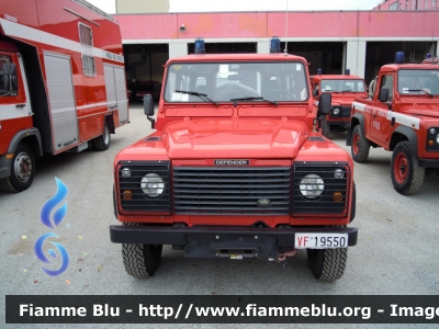 Land Rover Defender 90
Vigili del Fuoco
Comando Provinciale di Ravenna
VF 19550
Santa Barbara 2012 Ravenna
Parole chiave: Land-Rover Defender_90 VF19550 Santa_Barbara_VVF_2012