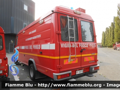 Mercedes-Benz Vario 612D
Vigili del Fuoco
Comando Provinciale di Forlì Cesena
AF-UCL NBCR
VF 20710
Parole chiave: Mercedes-Benz Vario_612D VF20710