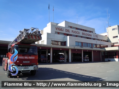  Comando Provinciale di Bologna
Vigili del Fuoco
 Comando Provinciale di Bologna
Parole chiave: Iveco 330-35 VF16252