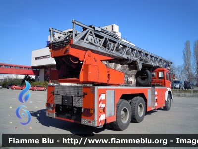 Iveco 330-35
 Vigili del Fuoco
 Comando Provinciale di Bologna
 AutoScala da 50 metri allestimento Iveco-Magirus
VF 16252
Parole chiave: Iveco 330-35 VF16252