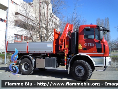 Astra HD8 44.33 II serie 
Vigili del Fuoco 
Comando Provinciale di Bologna
Colonna Mobile Regione Emilia Romagna
Autocarro con gru allestimento Cormach
VF 26678
Parole chiave: Astra HD8_44.33_IIserie VF26678