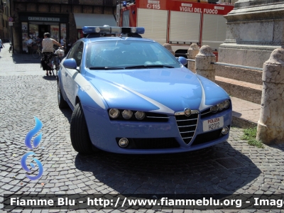 Alfa Romeo 159
Polizia di Stato
Squadra Volante
POLIZIA F6206
Parole chiave: Alfa_Romeo 159 POLIZIAF6206 