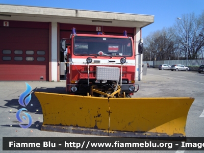 Iveco 80-16
Vigili del Fuoco
 Comando Provinciale di Bologna
Mezzo AIB allestitimento Euro DO.CA.MA.IA
VF 14689
Parole chiave: Iveco 80-16 VF14689