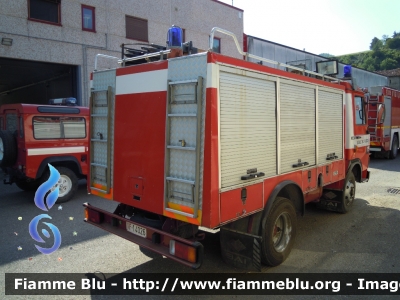 Iveco 60-10
Vigili del Fuoco
Comando Provinciale di Firenze
Distaccamento Volontario di Marradi
Mezzo ricondizionato BAI, attualmente in attesa di essere riallestito come Carro Aria o SAF
VF 14026
 
**si ringrazia tutto il personale del distaccamento per la cortesia e la disponibilità dimostrata**
Parole chiave: Iveco 60-10 VF14026