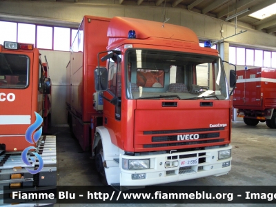 Iveco EuroCargo 150E18 I serie
 Vigili del Fuoco
 Comando Provinciale di Bologna
Colonna Mobile Regione Emilia Romagna
Autocarro in allestimento come carro luce
 VF 21585
Parole chiave: Iveco EuroCargo_150E18_Iserie VF21585