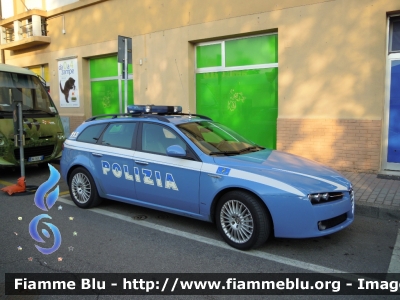 Alfa Romeo 159 Sportwagon
Polizia di Stato
Polizia Stradale
POLIZIA F9258
Parole chiave: Alfa-Romeo 159 POLIZIAF9258