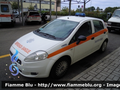 Fiat Grande Punto
118 Parma Soccorso
 Azienda USL di Parma
 Presidio Ospedaliero di Fidenza - San Secondo Parmense
 Allestimento Vision
Parole chiave: Fiat Grande_Punto